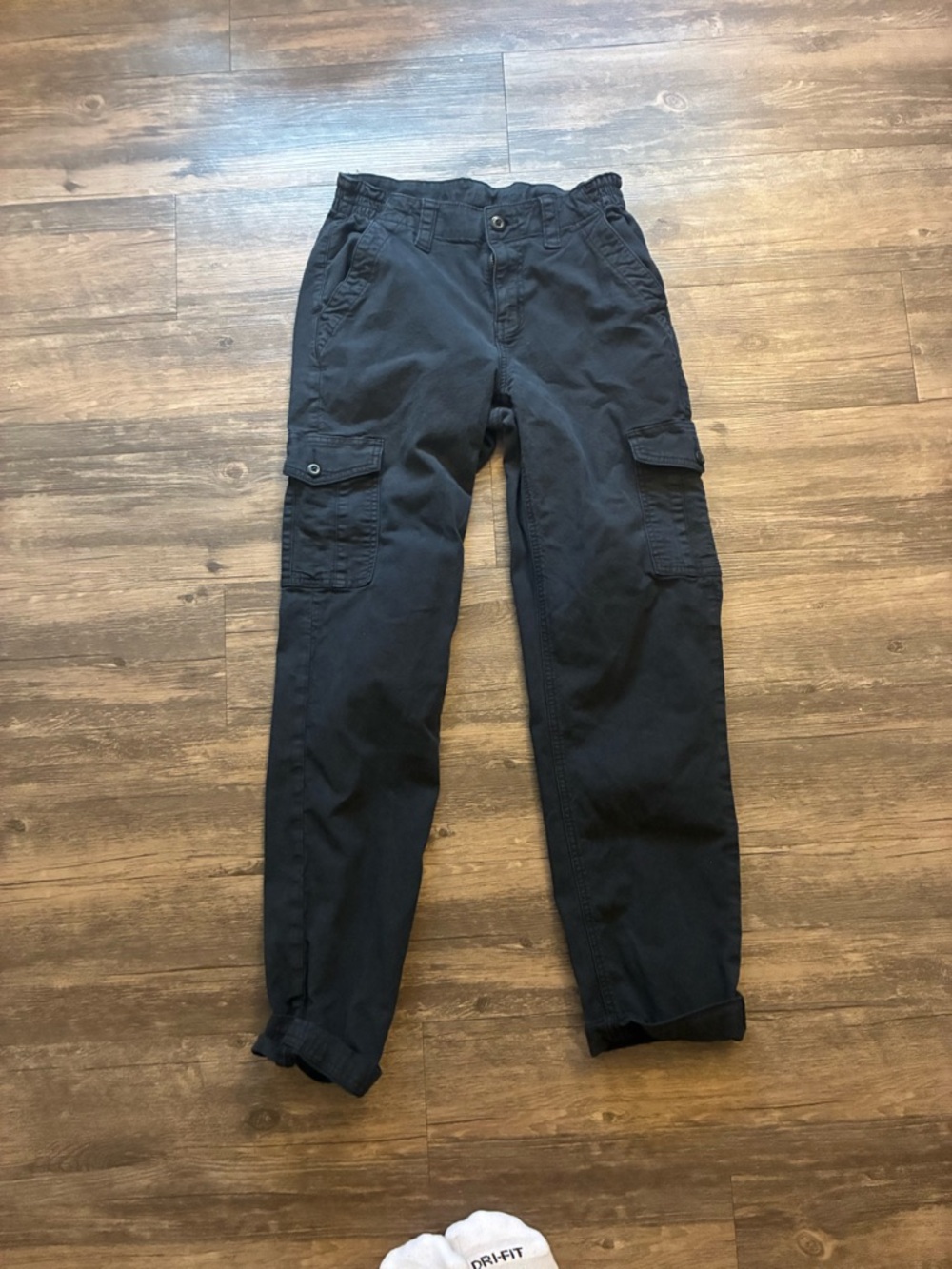 American Eagle Black Cargo Pants